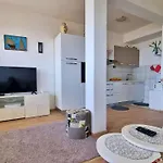 Apartman Lada *