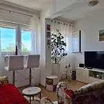 Lada Apartman Jesenice (Split-Dalmatia)