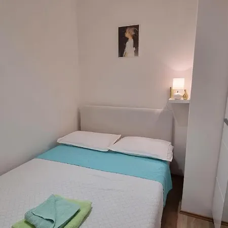 Lada Apartman