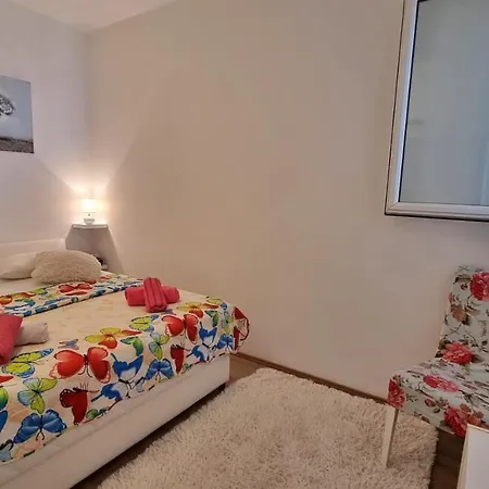 Lada Apartment *