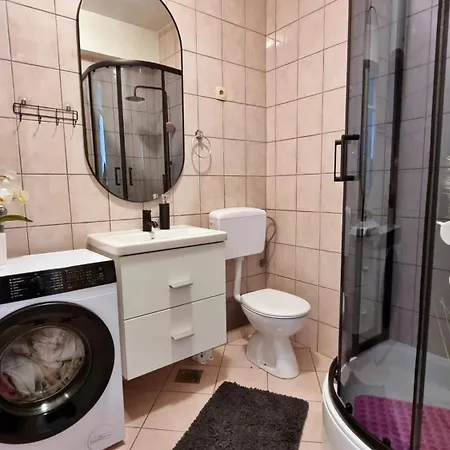 Lada Apartman Jesenice (Split-Dalmatia)